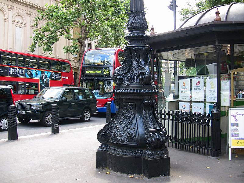 IMG_0409.jpg - LONDON FANCY LAMP-POST